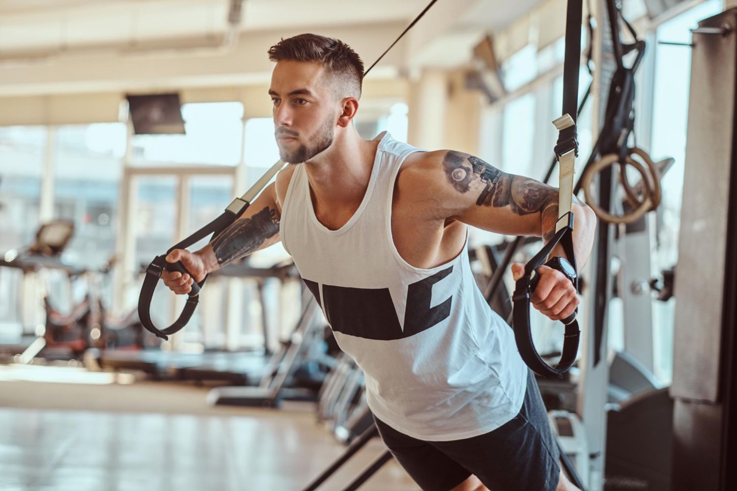 Как быстро похудеть мужчине - в чем польза приседаний и какие мышцы работают - Men